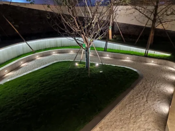 Penerangan Taman dengan Lampu LED Tersembunyi